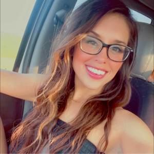 Meet your Posher, Jaclynn